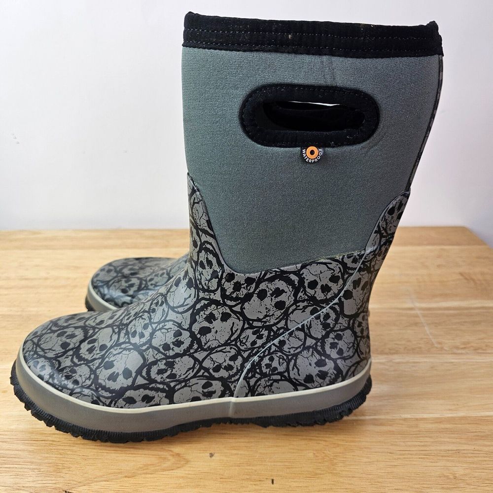 K Grasp Skulls BOGS Unisex Youth 5 Waterproof Insulated Rubber Winter Rain Boot